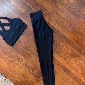 Booty by Brabants Hi Shine Set (leggings and sports bra)